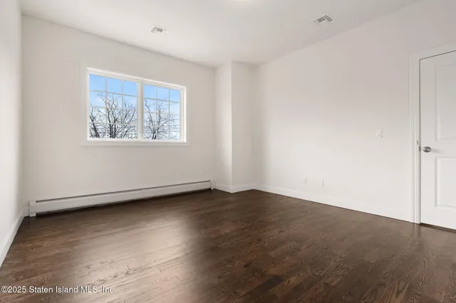 $2,088,000 | 69 Elmbank Street | Eltingville