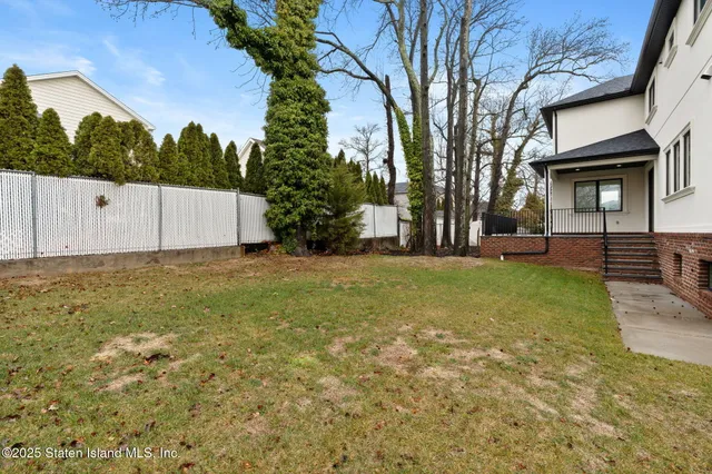 $2,088,000 | 69 Elmbank Street | Eltingville