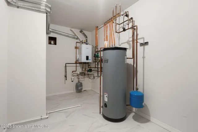 $2,088,000 | 69 Elmbank Street | Eltingville