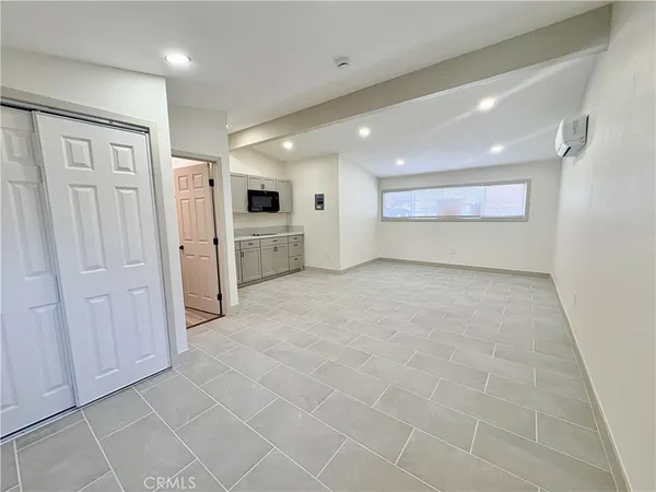 $1,550 | 4585 Hawthorne Street, Unit B, Montclair, CA 91763