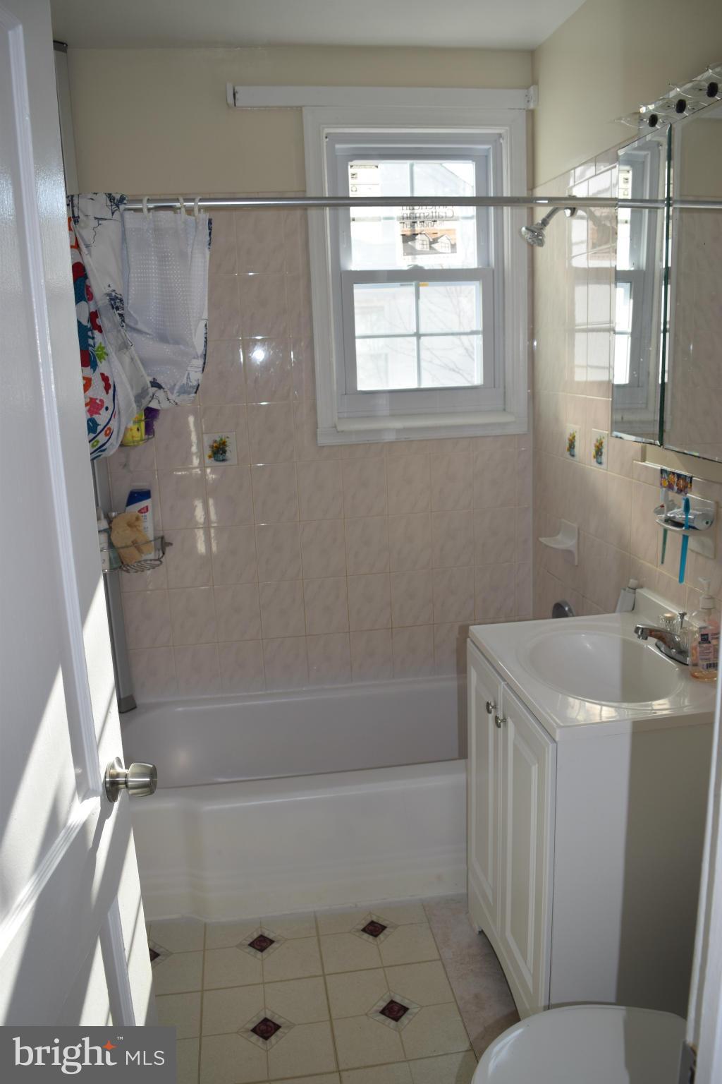 3137 Wayne Road Falls Church, VA 22042 - Photo 11 of 12 Bath