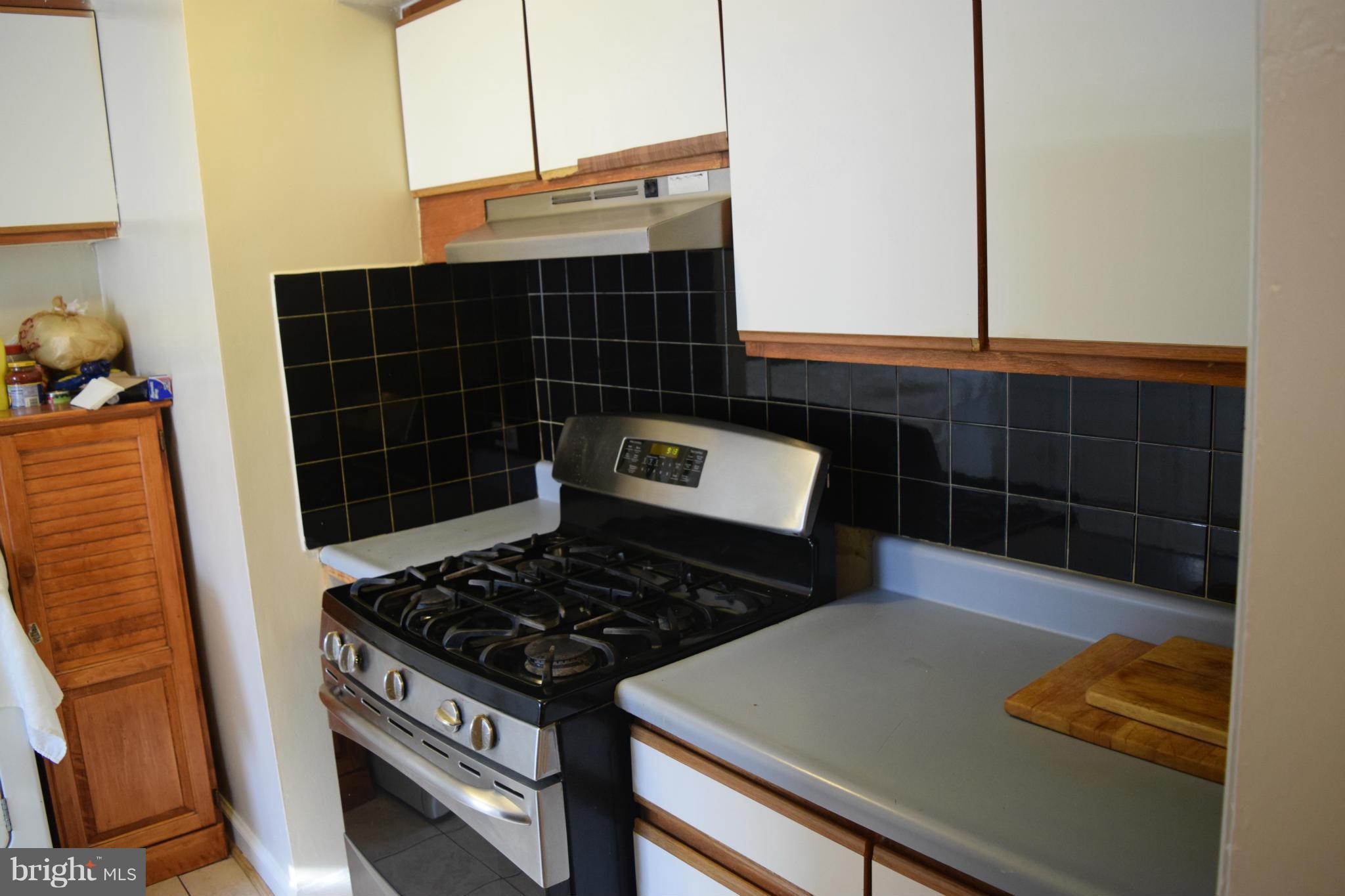 3137 Wayne Road Falls Church, VA 22042 - Photo 5 of 12 Kitchen