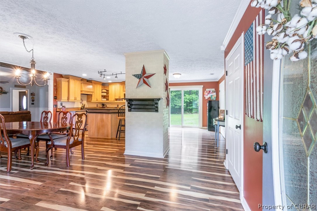 281 Borum Creek Road Susan, VA 23163 - Photo 5 of 33