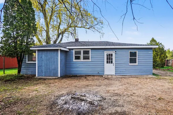 $220,000 | 1561 Croton Drive, Newaygo, MI 49337