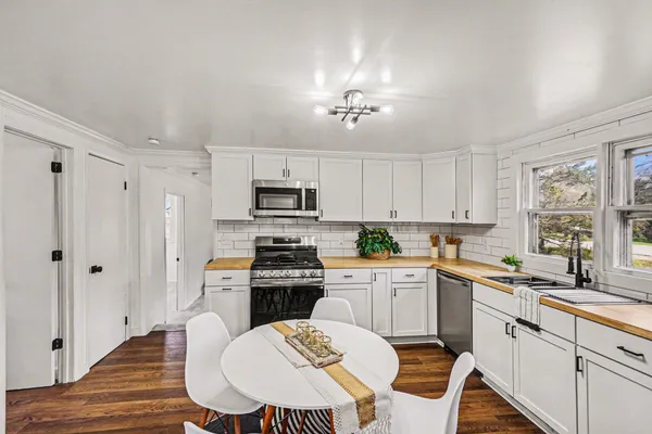 $220,000 | 1561 Croton Drive, Newaygo, MI 49337