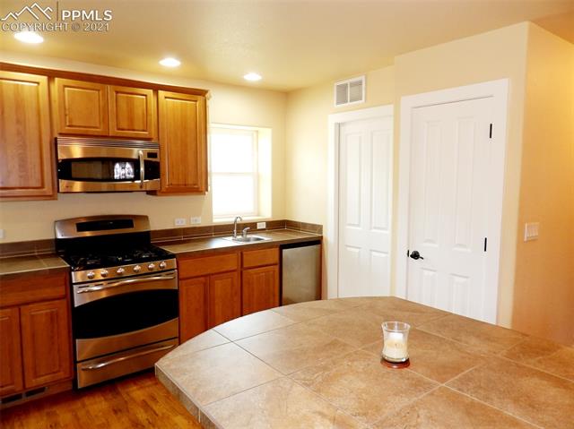 620 West Cheyenne Road Colorado Springs, CO 80906 - Photo 9 of 22