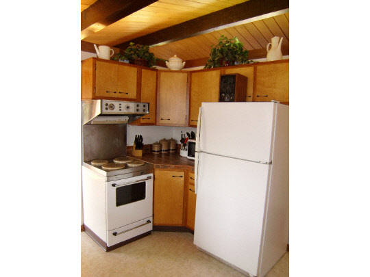 3117 Spring Creek Road Rockford, IL 61107 - Photo 5 of 11 a utility room with dryer and washer