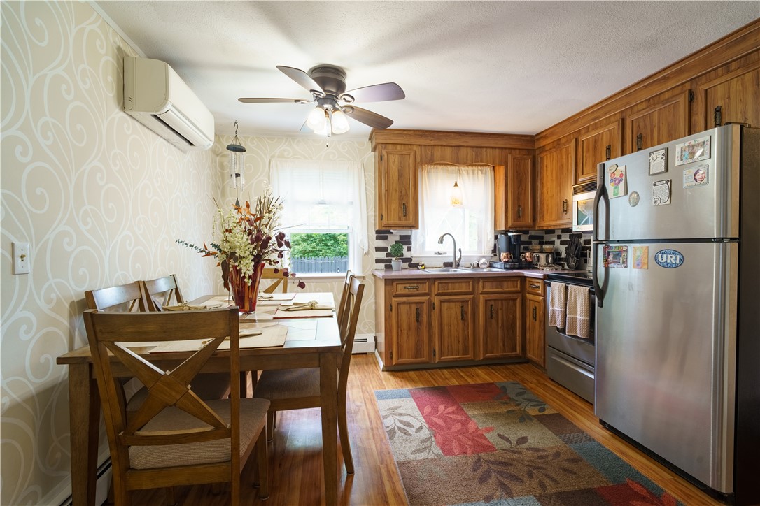 76 Vanderbilt Road Warwick, RI 02886 - Photo 11 of 22 Gallery Image 11