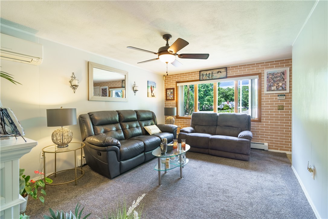 76 Vanderbilt Road Warwick, RI 02886 - Photo 4 of 22 Gallery Image 4