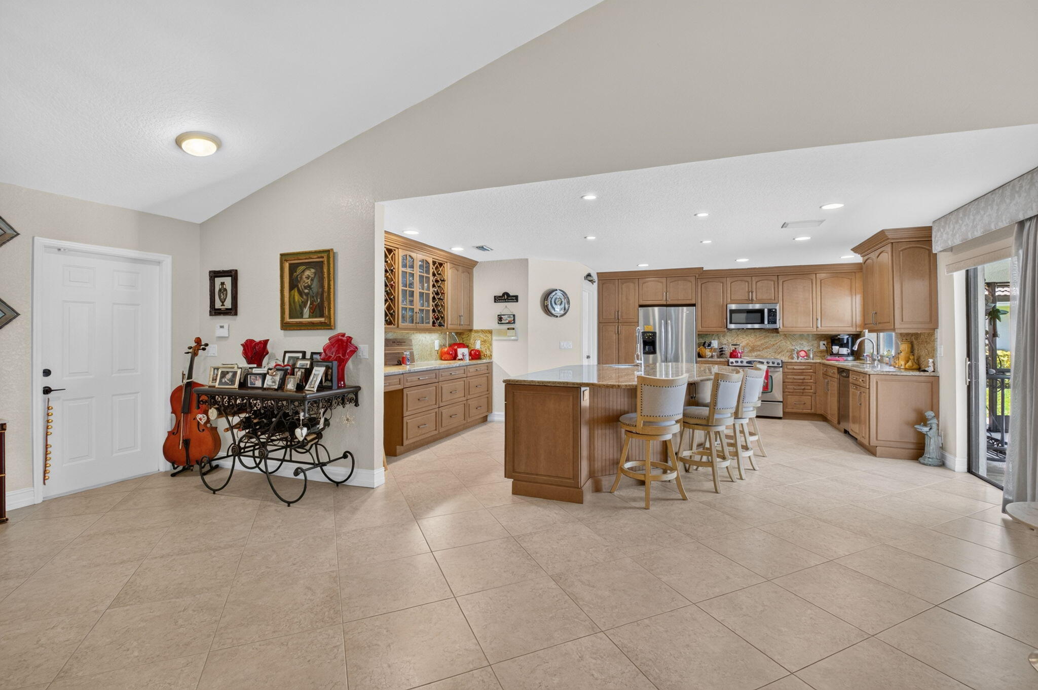 19600 Sedgefield Terrace Boca Raton, FL 33498 - Photo 9 of 46 10-web-or-mls-010_DSC_7204