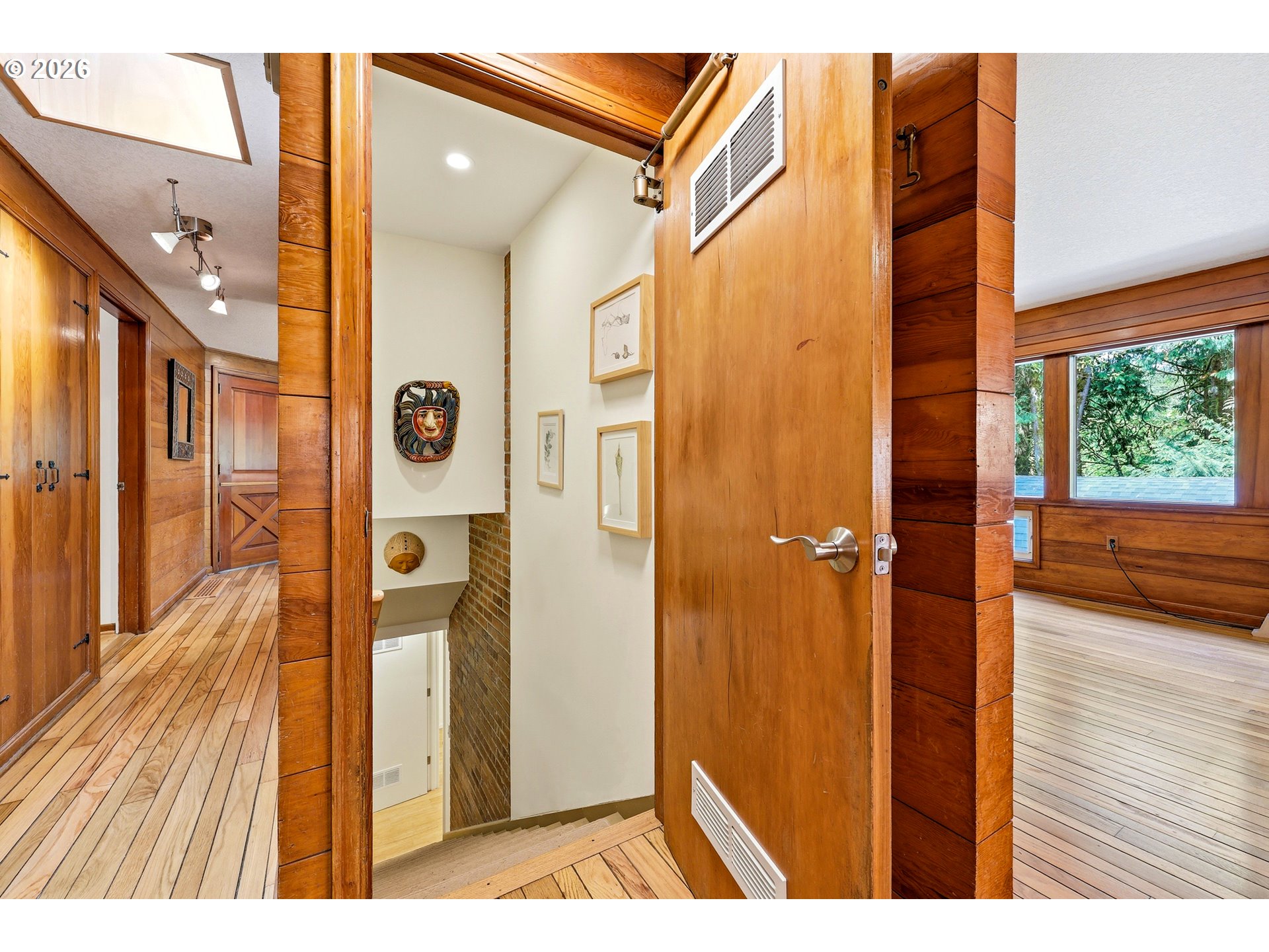 5000 Northwest Cornell Road Portland, OR 97210 - Photo 23 of 42 Hallway