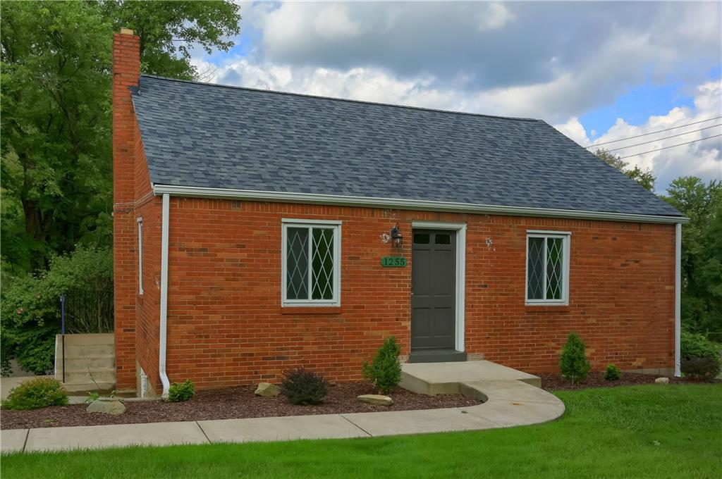 1255 Silver Lane McKees Rocks, PA 15136 - Photo 1 of 25