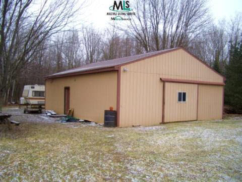 1750 Riley Center Road Memphis, MI 48041 - Photo 5 of 9 31106796-4.JPG