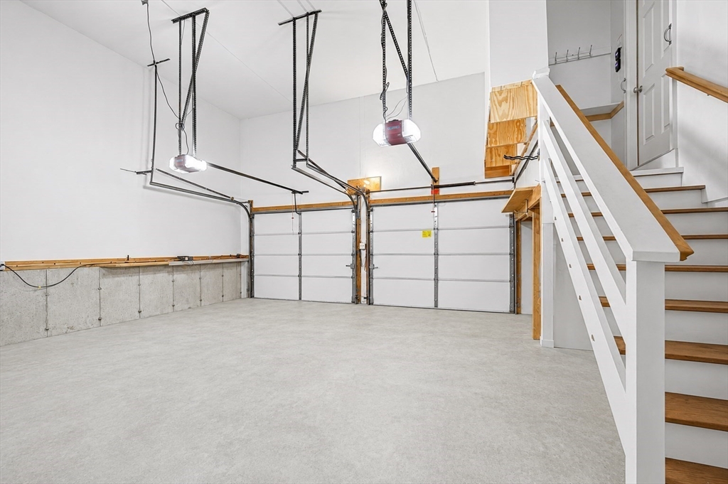 3 Oak View Terrace, Unit 3 Franklin, MA 02038 - Photo 29 of 38 a view of entryway