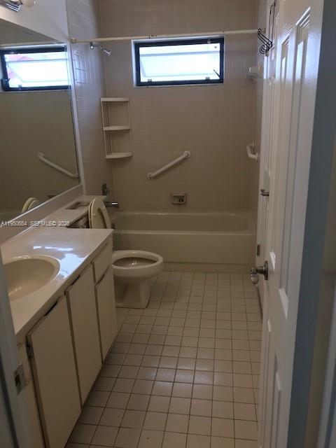 337 Ives Dairy Road, Unit 1 Miami, FL 33179 - Photo 13 of 38