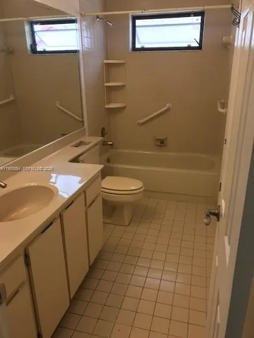 $2,500 | 337 Ives Dairy Road, Unit 1, Miami, FL 33179