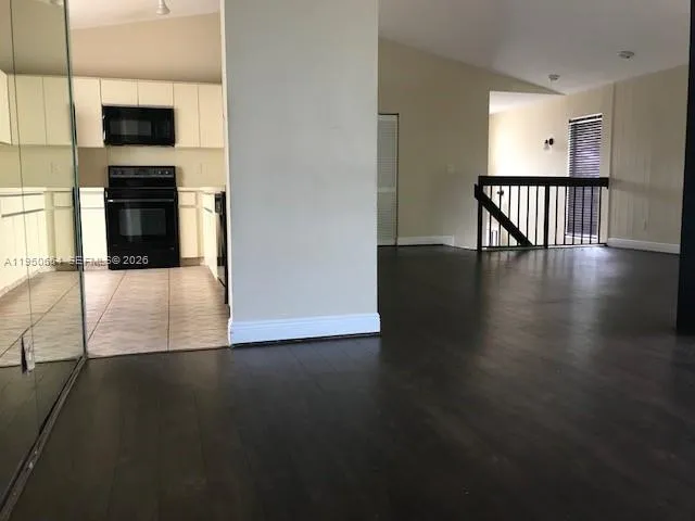 $2,500 | 337 Ives Dairy Road, Unit 1, Miami, FL 33179