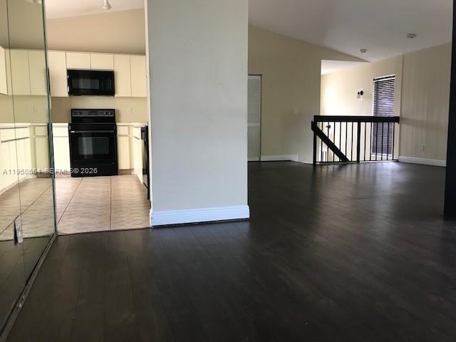 337 Ives Dairy Road, Unit 1 Miami, FL 33179 - Photo 17 of 38