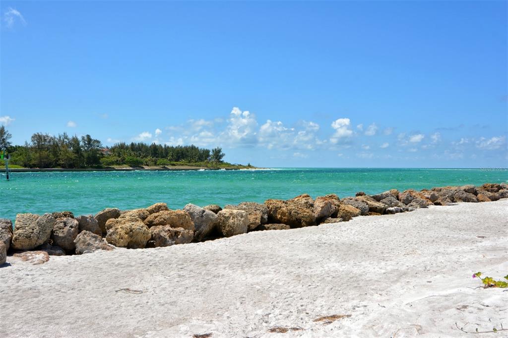 100 Sands Point Road, Unit 114 Longboat Key, FL 34228 - Photo 23 of 40