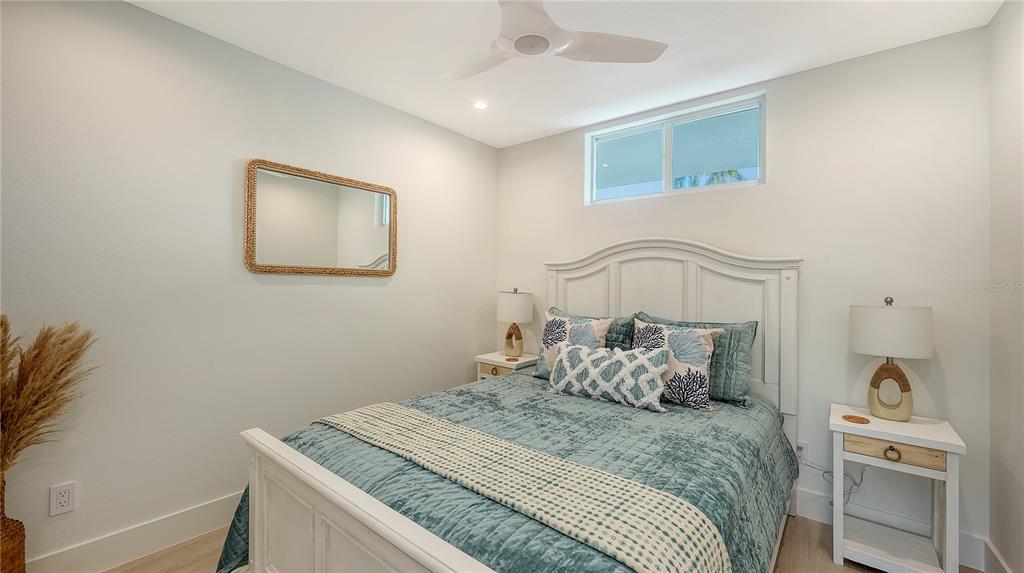 100 Sands Point Road, Unit 114 Longboat Key, FL 34228 - Photo 32 of 40