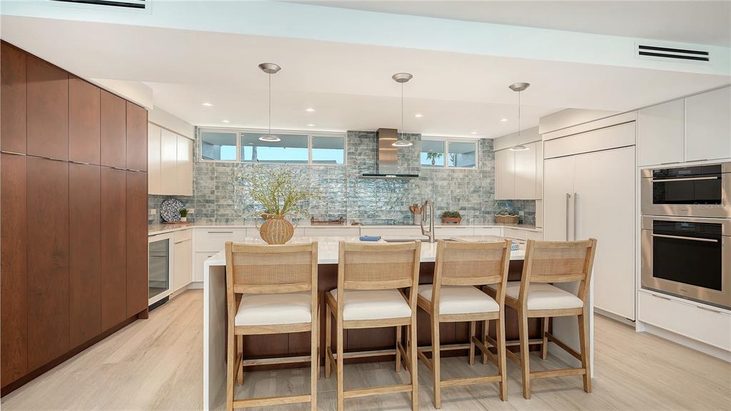 100 Sands Point Road, Unit 114 Longboat Key, FL 34228 - Photo 8 of 40