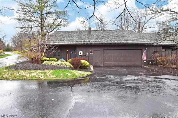 $439,900 | 455-55 Meadowview Drive, Aurora, OH 44202
