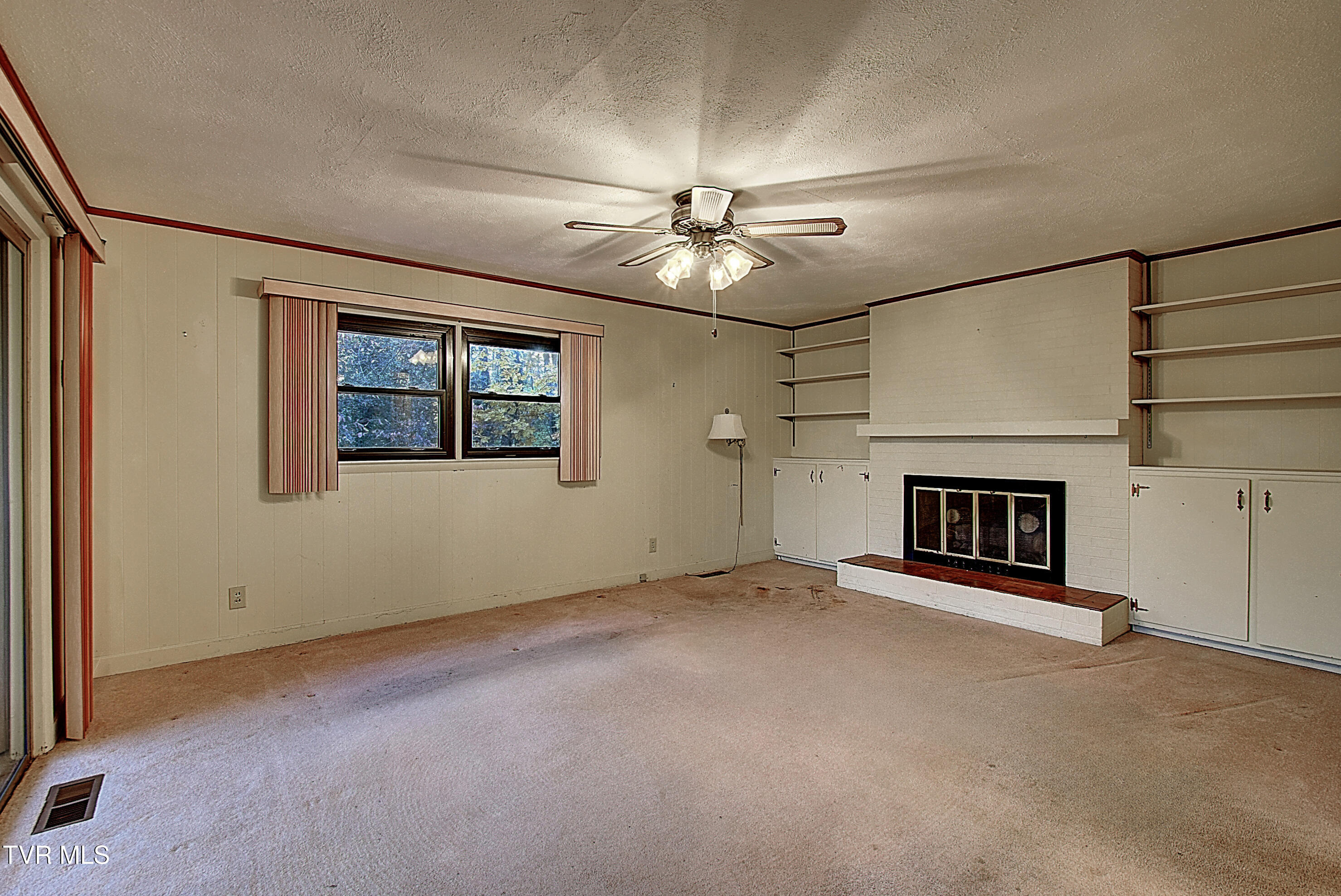 201 Ridgecrest Drive Elizabethton, TN 37643 - Photo 26 of 79 DSC_0280And8more
