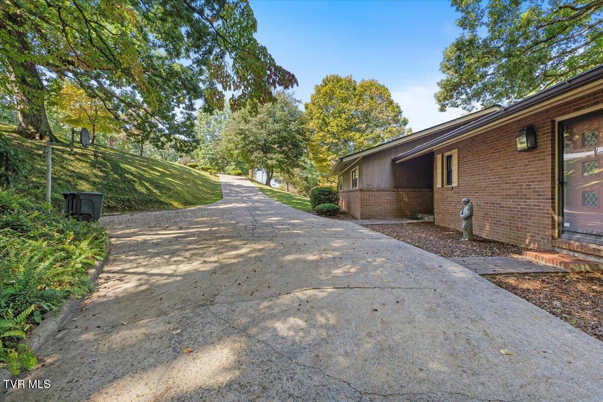 201 Ridgecrest Drive Elizabethton, TN 37643 - Photo 61 of 79 09-128A1981