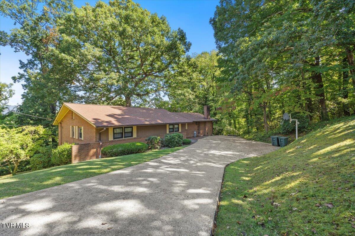 201 Ridgecrest Drive Elizabethton, TN 37643 - Photo 63 of 79 11-128A1990