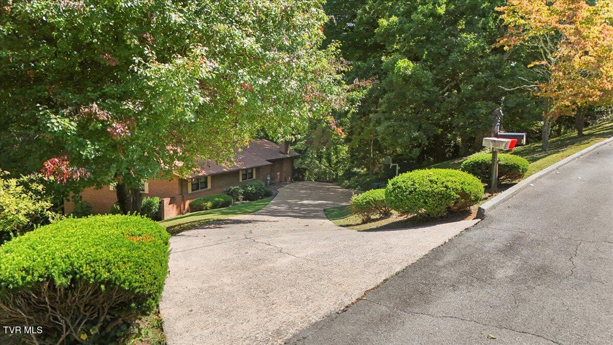 201 Ridgecrest Drive Elizabethton, TN 37643 - Photo 66 of 79 14-DJI_20250918125131_0479_D