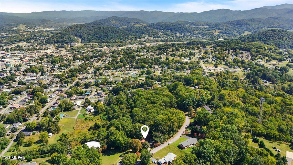201 Ridgecrest Drive Elizabethton, TN 37643 - Photo 75 of 79 18-DJI_20250918125400_0488_D2