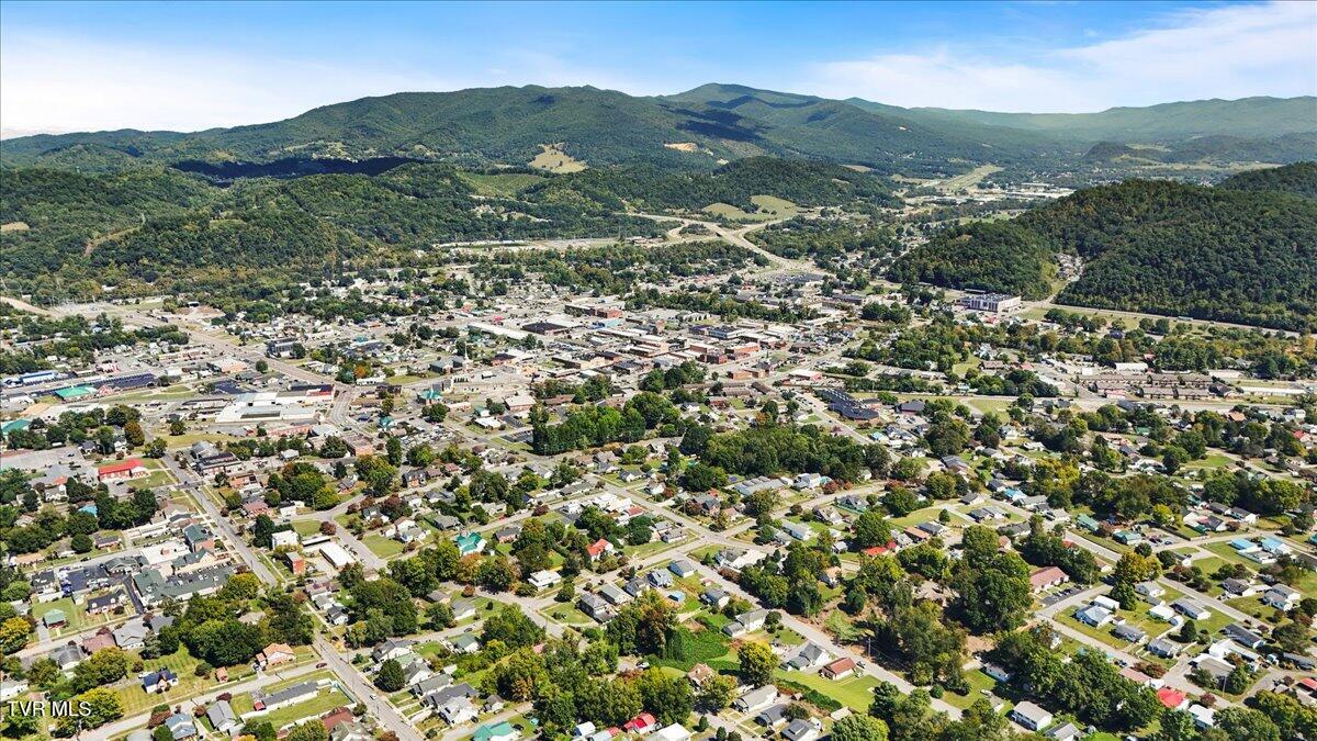 201 Ridgecrest Drive Elizabethton, TN 37643 - Photo 78 of 79 21-DJI_20250918125537_0497_D