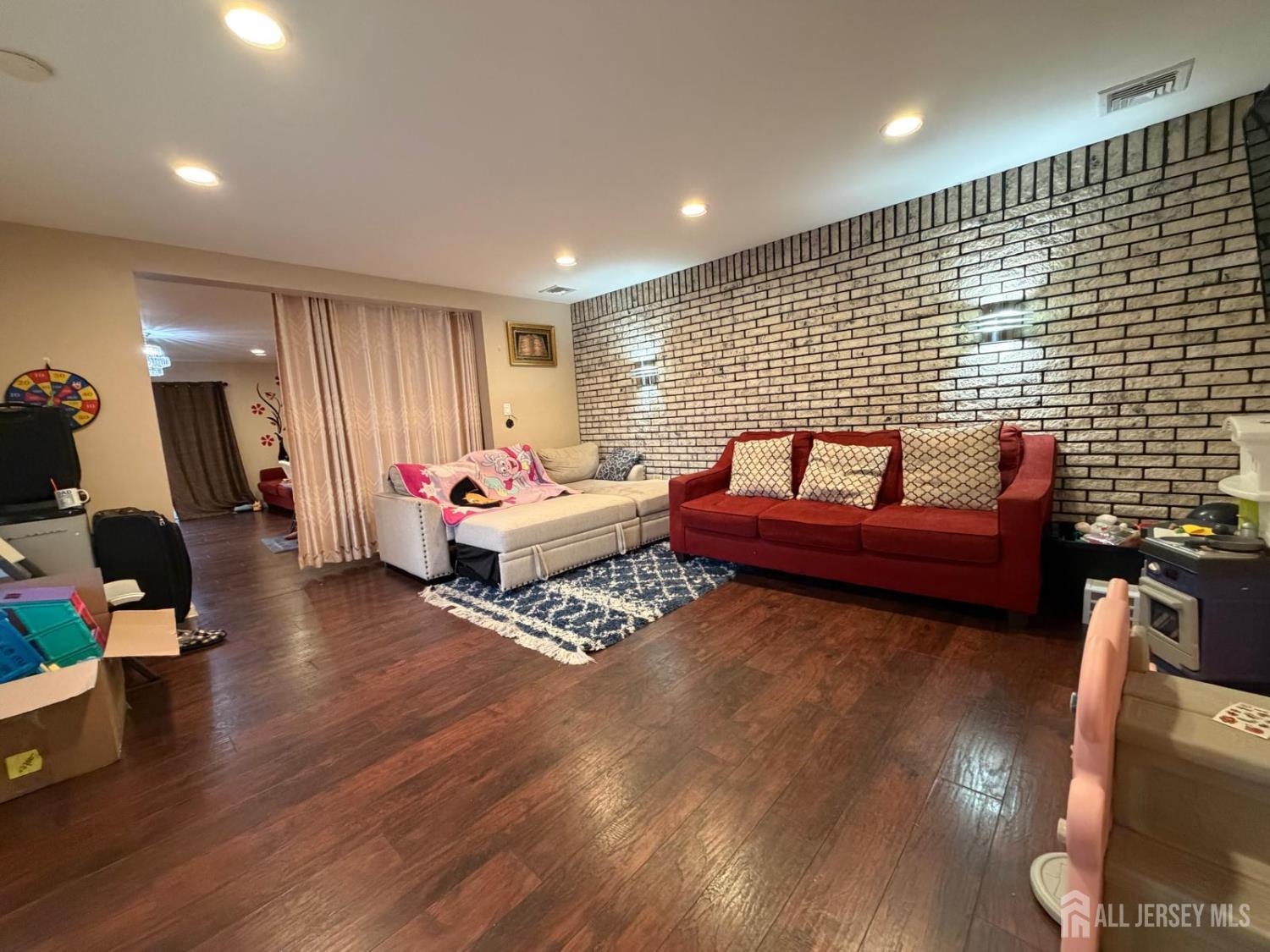 35 Clark Avenue Edison, NJ 08817 - Photo 8 of 35