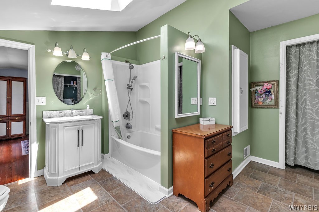 3179 West River Road Grand Island, NY 14072 - Photo 20 of 50