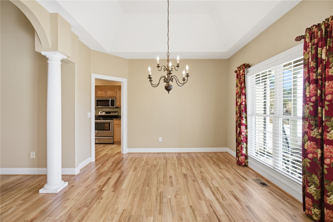 9069 Fairview Church Road Seneca, SC 29672 - Photo 10 of 48 Dining Room with Double Windows and Lake Keowee views.