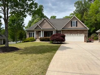 $675,000 | 9069 Fairview Church Road, Seneca, SC 29672