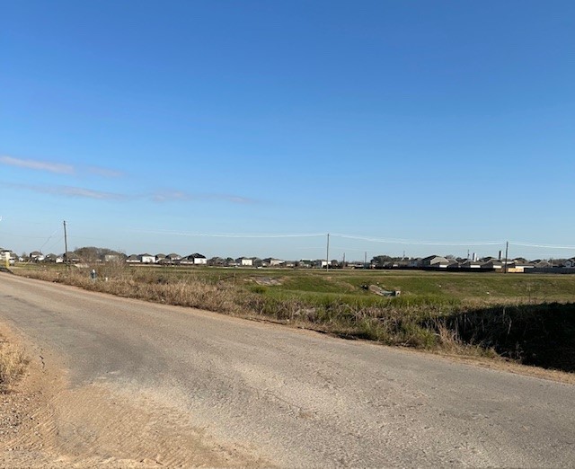 0 Selinsky Road Houston, TX 77048 - Photo 6 of 6 a view of a beach and ocean