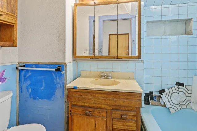 $124,900 | 687 Sims Avenue, St. Paul, MN 55106