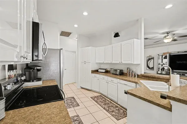 $400,000 | 2333 Towering Oaks Circle, Seffner, FL 33584
