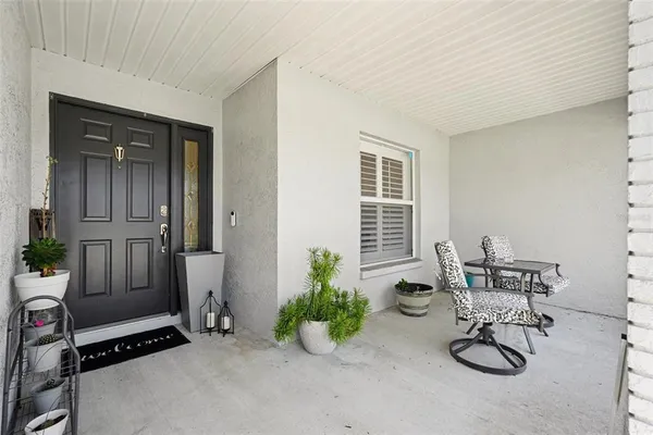 $400,000 | 2333 Towering Oaks Circle, Seffner, FL 33584