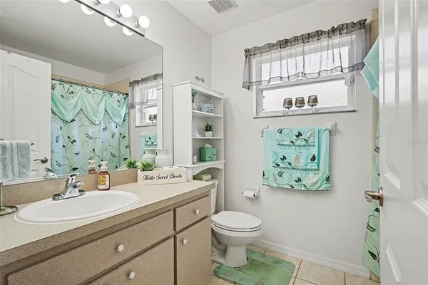 $400,000 | 2333 Towering Oaks Circle, Seffner, FL 33584