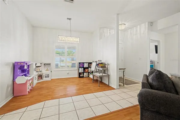 $400,000 | 2333 Towering Oaks Circle, Seffner, FL 33584