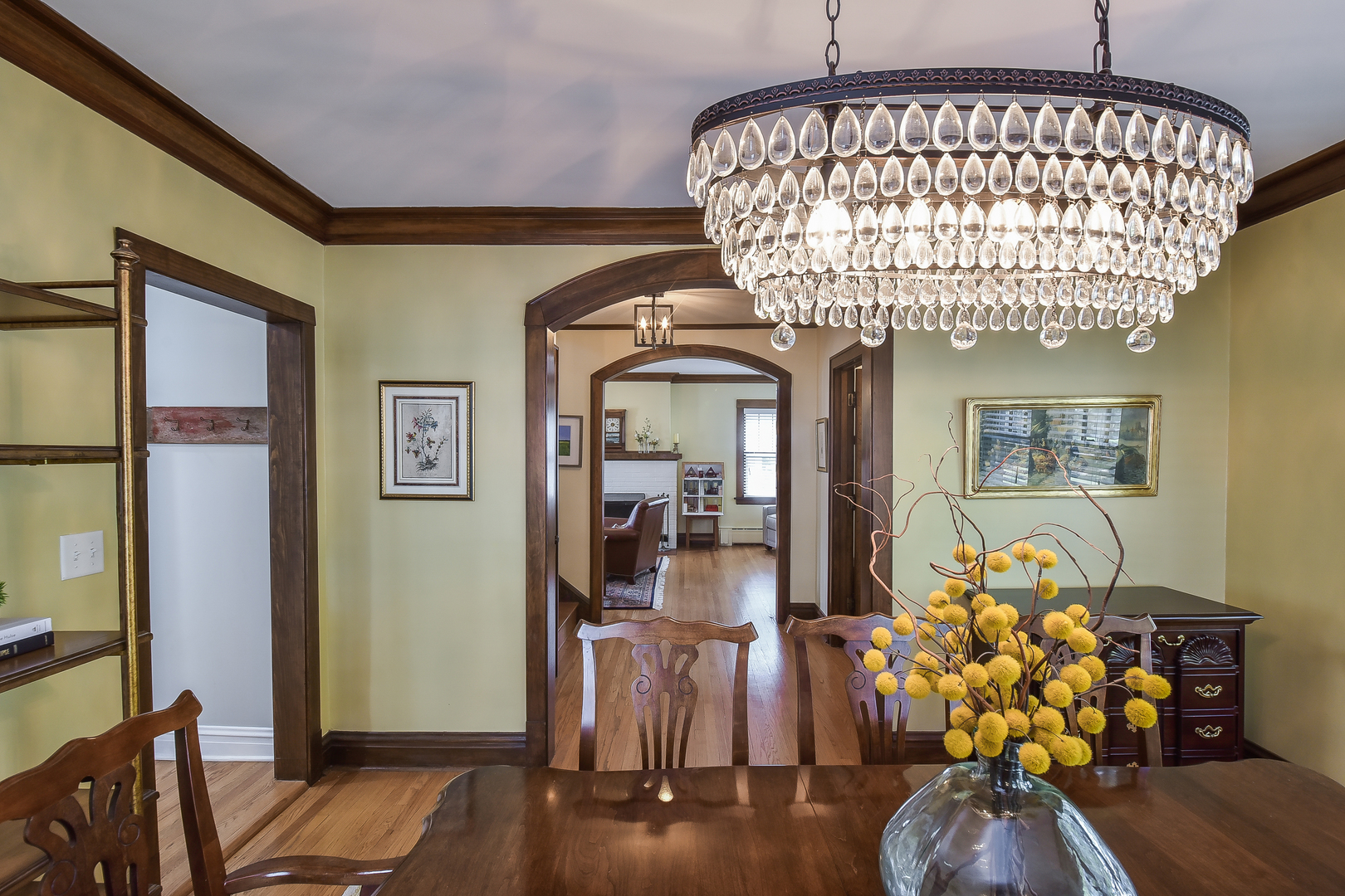 811 North Scott Street Wheaton, IL 60187 - Photo 6 of 25