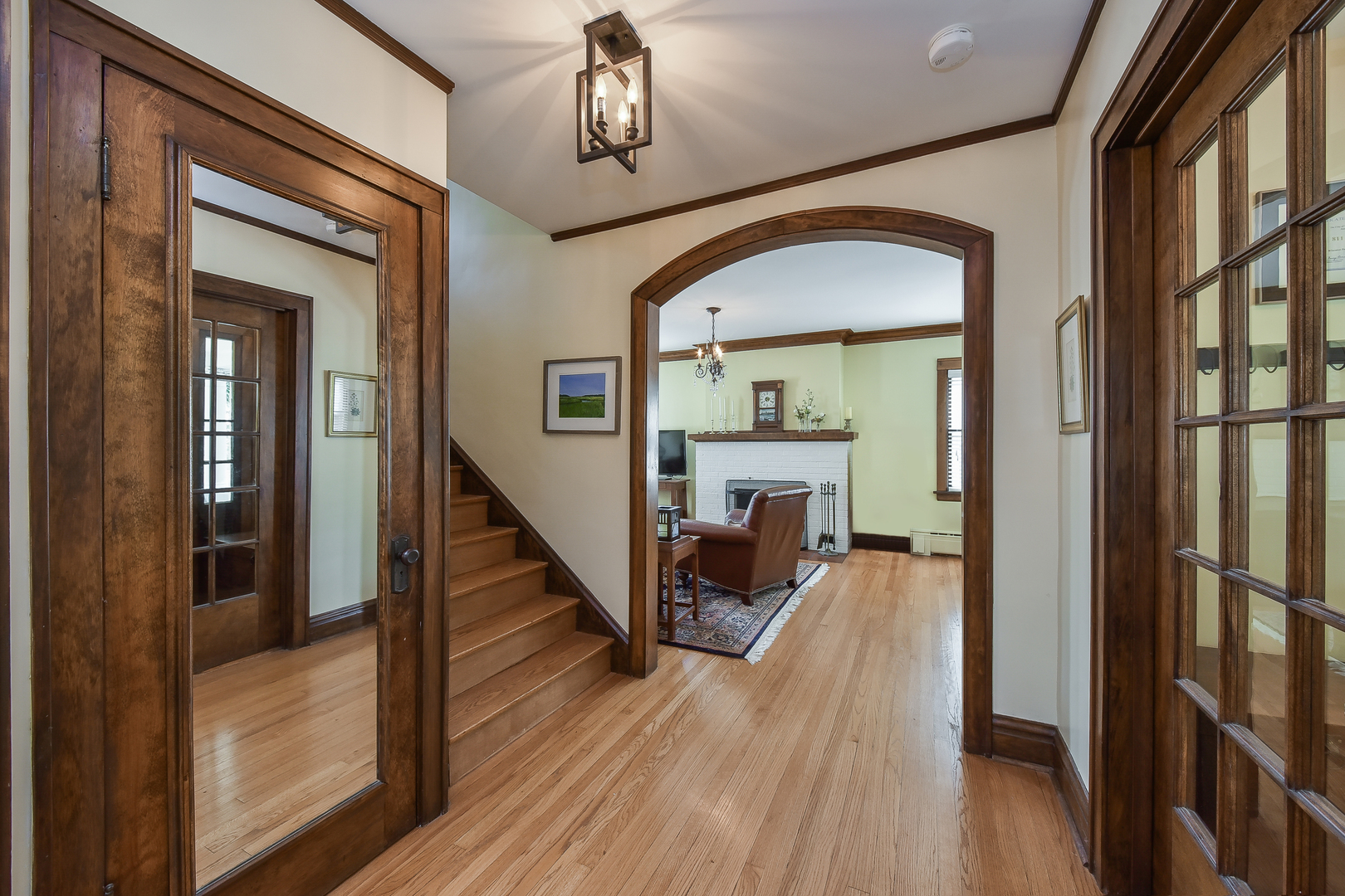 811 North Scott Street Wheaton, IL 60187 - Photo 7 of 25