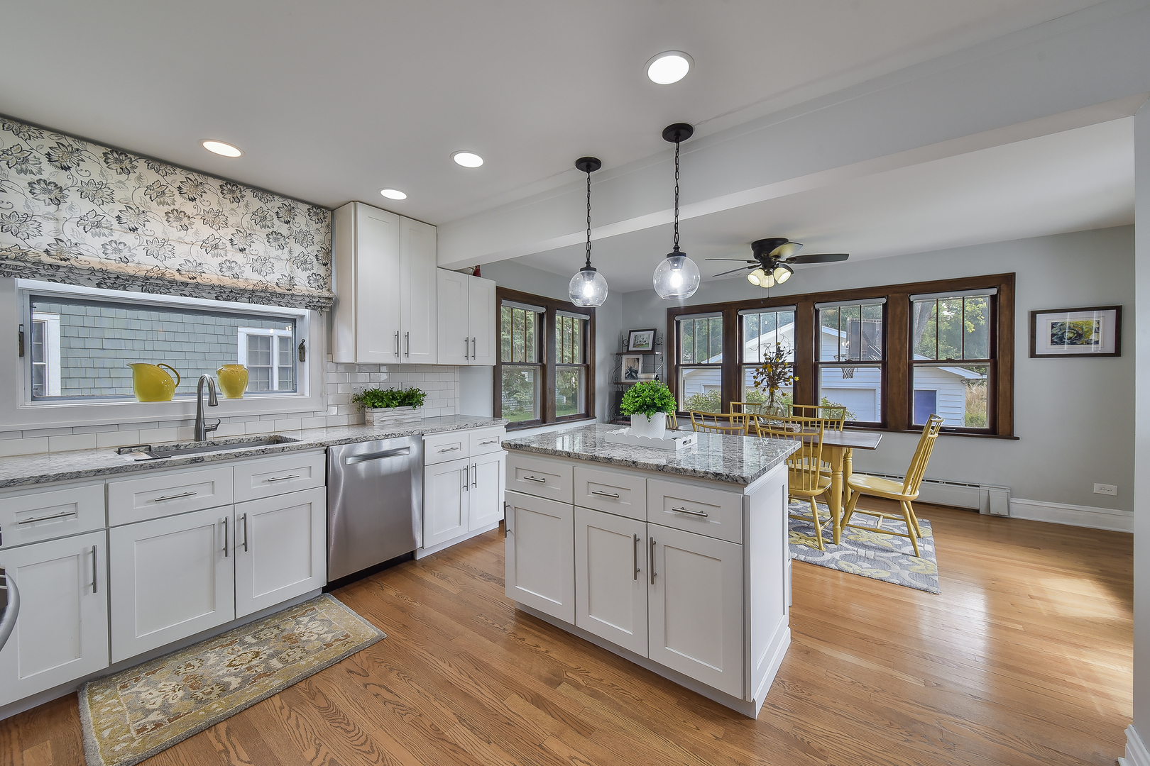 811 North Scott Street Wheaton, IL 60187 - Photo 9 of 25