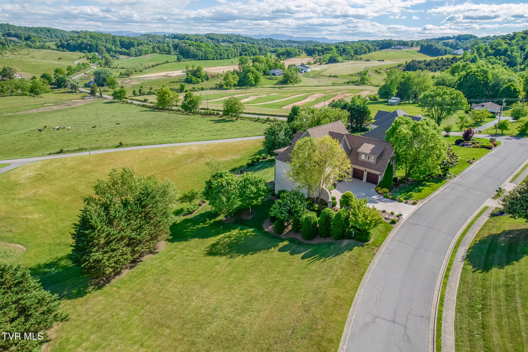 151 Laurel Ridge Drive Jonesborough, TN 37659 - Photo 102 of 106 151 Laurel Ridge Dr-104