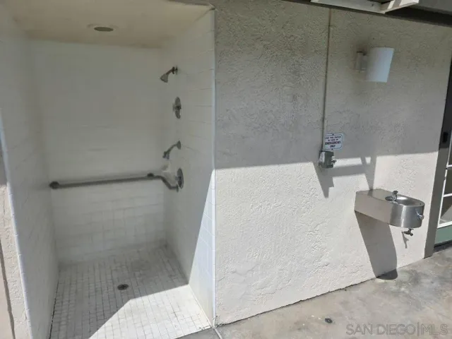 a bathroom with a tub