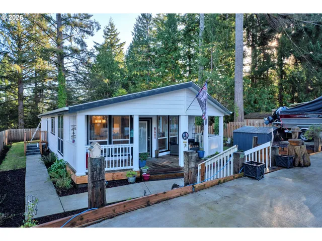 $450,000 | 89555 Shorecrest Drive, Florence, OR 97439