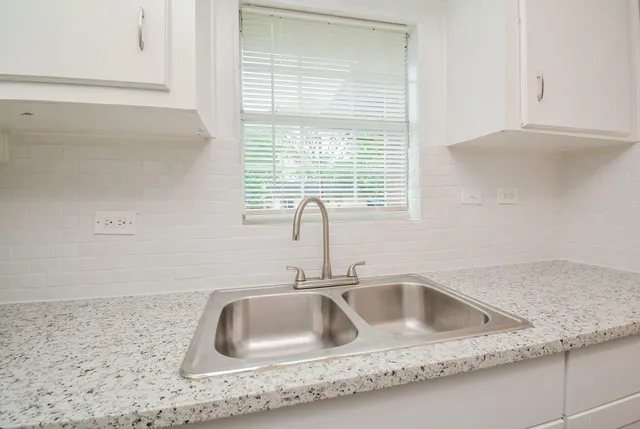 $1,195 | 14631 Renault Street, Houston, TX 77015