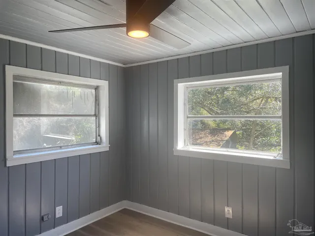 $1,950 | 2208 North N Street, Pensacola, FL 32501